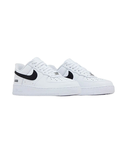 NIKE AIR FORCE 1 LOW SUPREME SNEAKERS IN