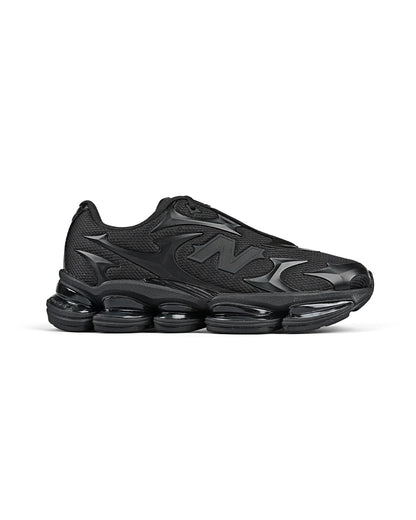 NEW BALANCE 2000 BLACK METALLIC HOMBRE
