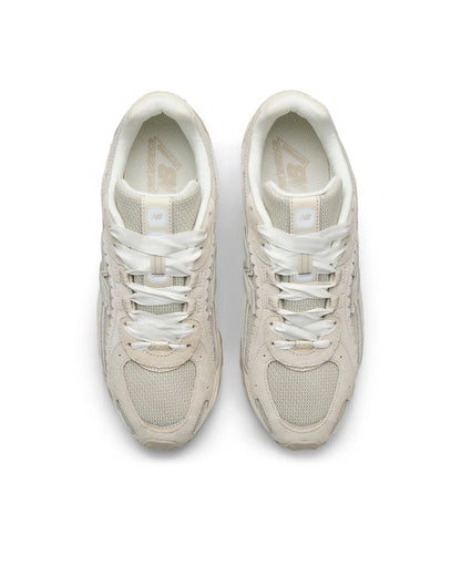 NEW BALANCE 204L BEIGE MUJER