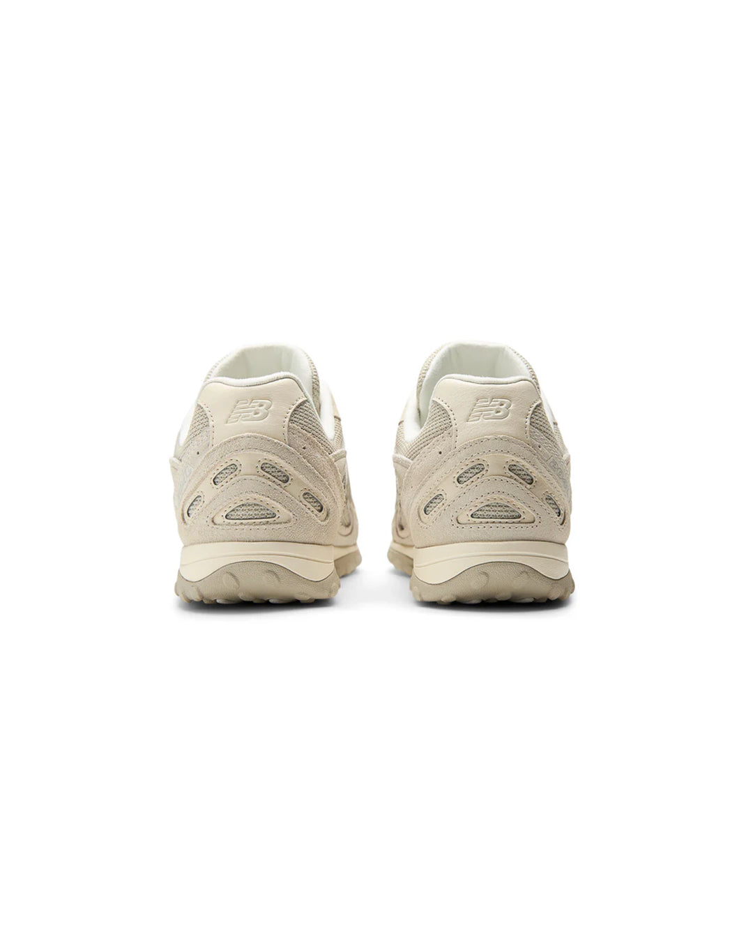 NEW BALANCE 204L BEIGE MUJER