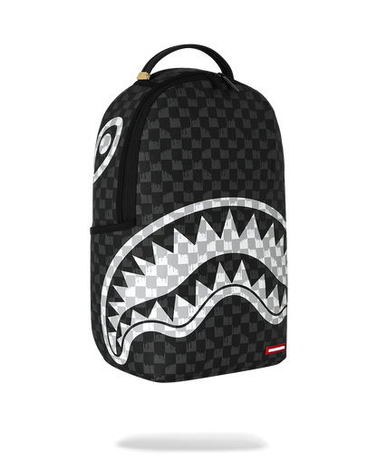 MOCHILA SPRAYGROUND BLACK AND WHITE DRIP CHECK SHARK