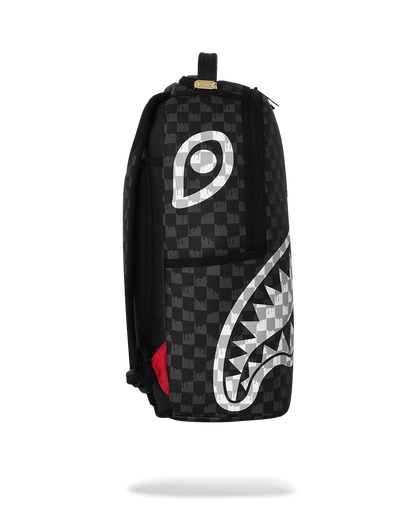 MOCHILA SPRAYGROUND BLACK AND WHITE DRIP CHECK SHARK