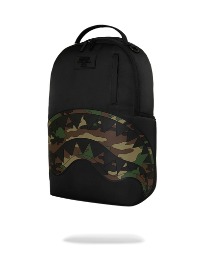 MOCHILA SPRAYGROUND SHARK CENTRAL BLACK NYLON CAMO EMBOSSED SHARK