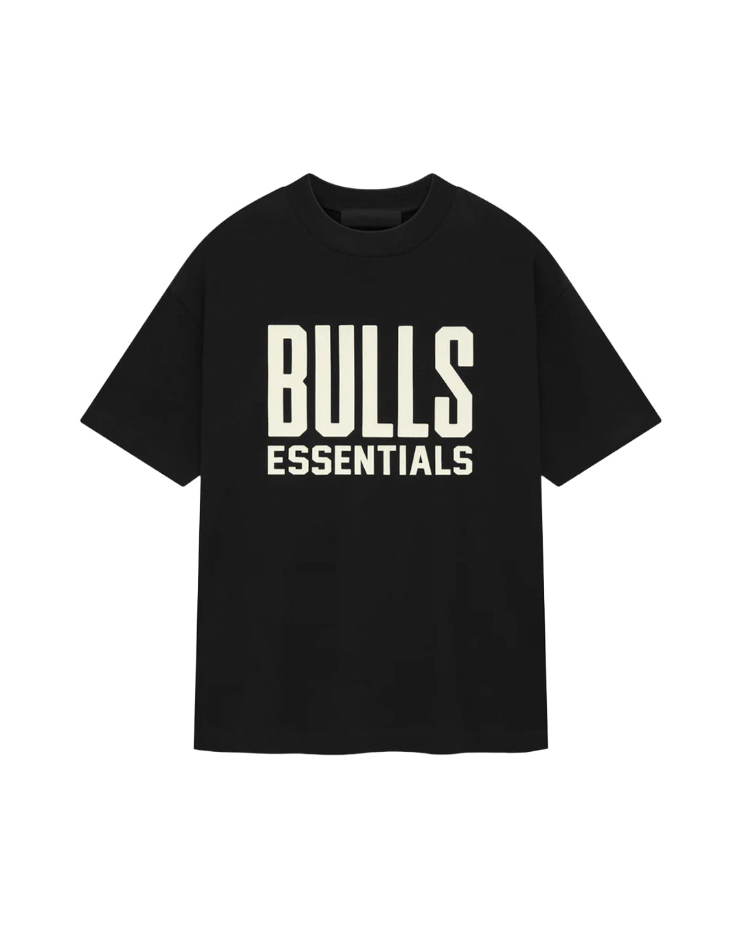 ESSENTIALS BULLS TEE NEGRO 2025