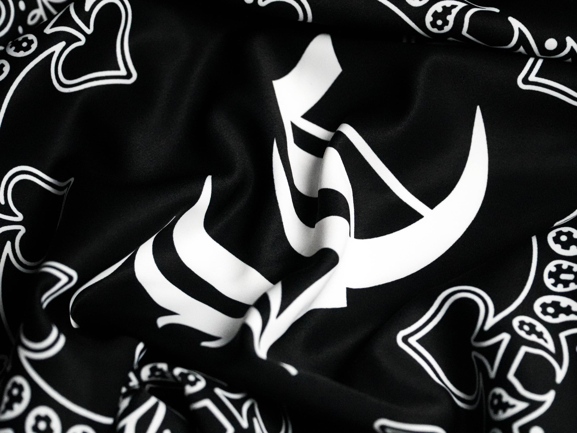 LIMITLESS CULTURE BANDANA MIDNIGHT PAISLEY