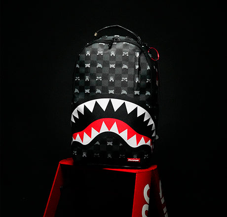 Perfil de Instagram de Limitless Sneakers: zapatillas, accesorios y moda urbana.