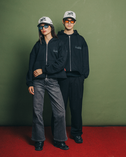 MOMNTS CREATIVE BLACK ZIPPER HOODIE
