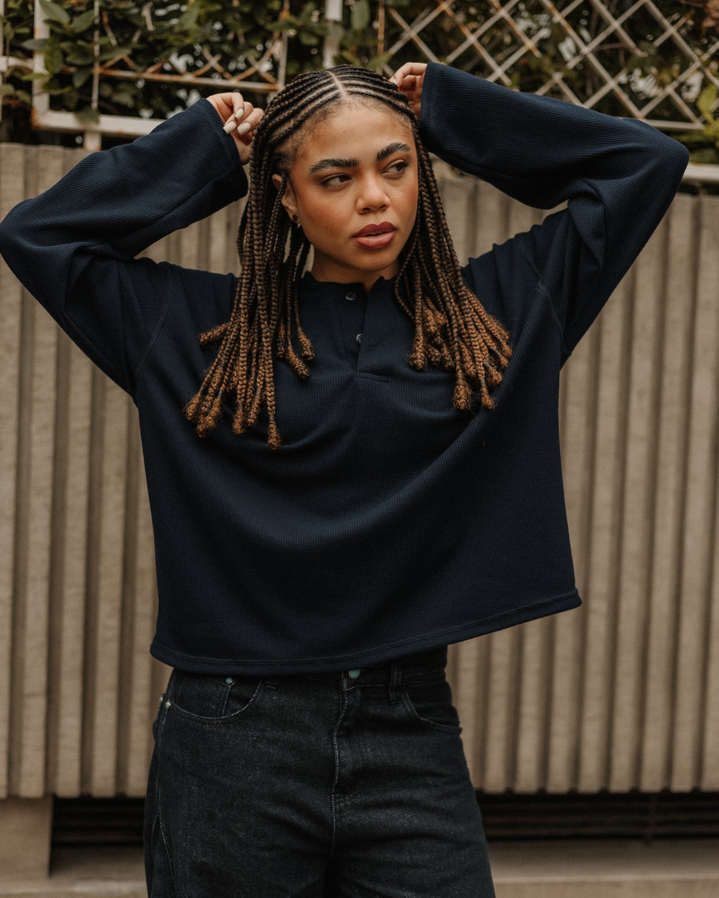 MOMNTS BLUE MARINE HENLEY