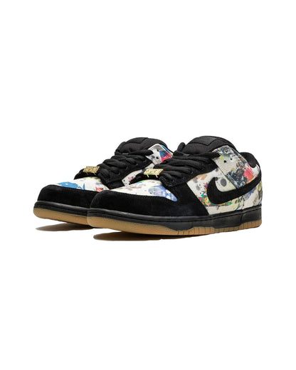 NIKE SB DUNK LOW X SUPREME RAMMELLZEE HOMBRE